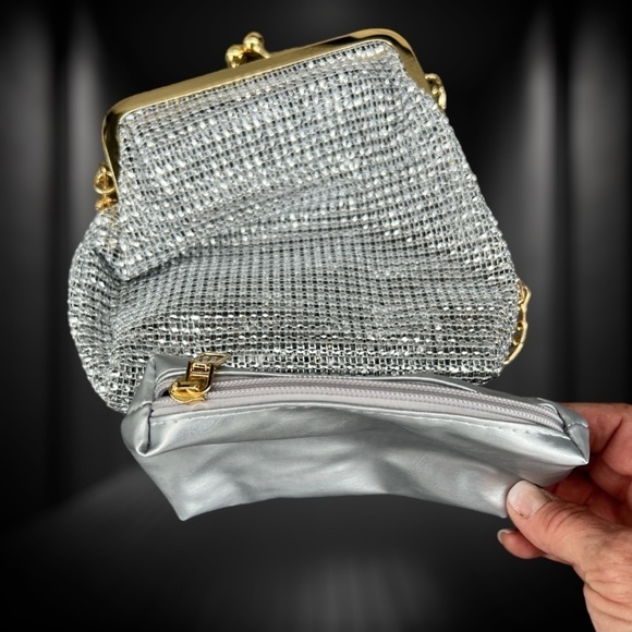 NWT Silver Rhinestone Covered Mesh Clutch/Shoulder Bag w/Gold HW & Pouch Insert - Picture 16 of 16
